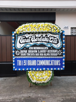 Papan Bunga Duka di Cikujang